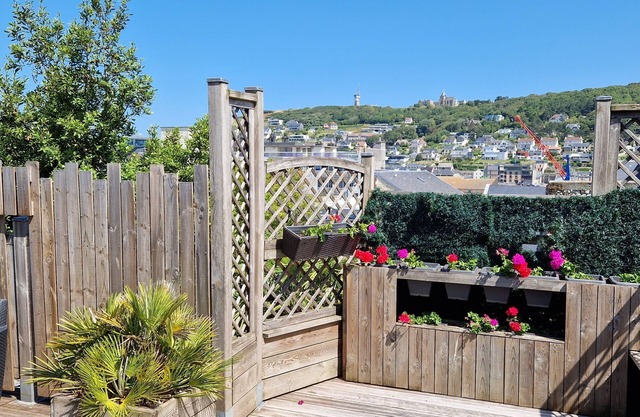 Bel Appartement Duplex Avec Belle Terrasse à Proximité de la mer
