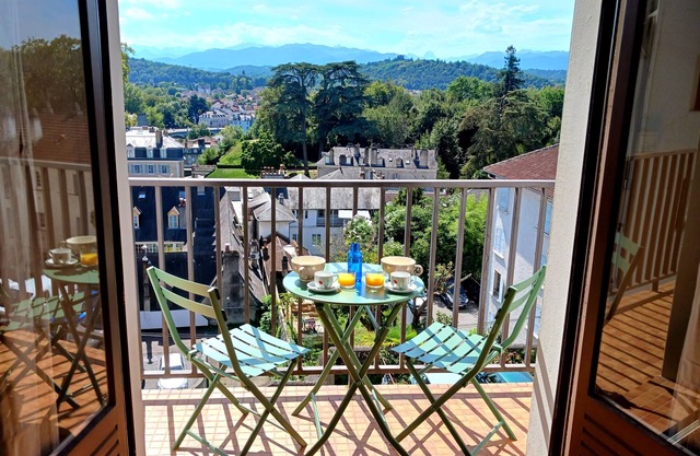 Bel Appartement Pau Centre Avec vue sur les Pyrénées