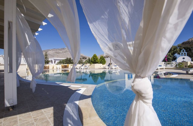 Bella Santorini