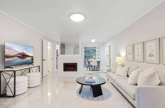 Bellevue Modern Luxe Townhouse near DT/520/I405