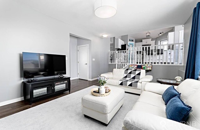 Belmead. Sleeps 10. Hot tub. 5bd. 6 min to WEM.