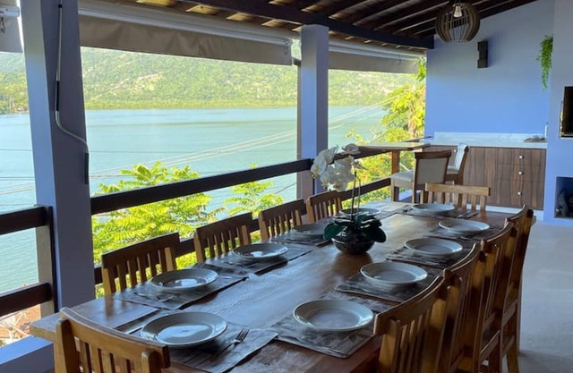 Belvedere House on Araujo Island