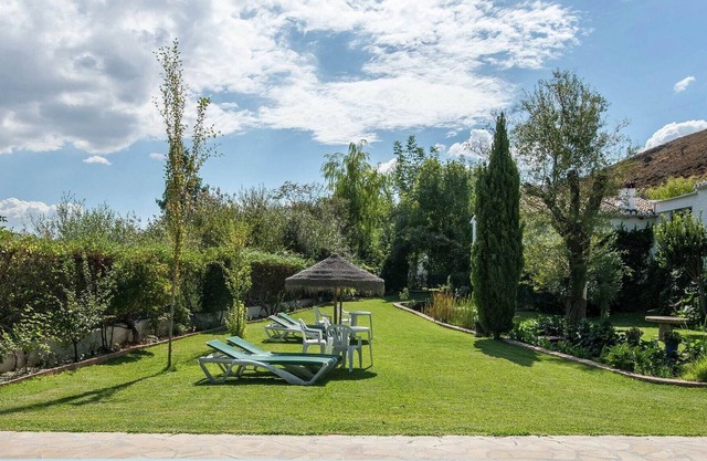 Belvilla by OYO Molinos de Padul Seña Anica