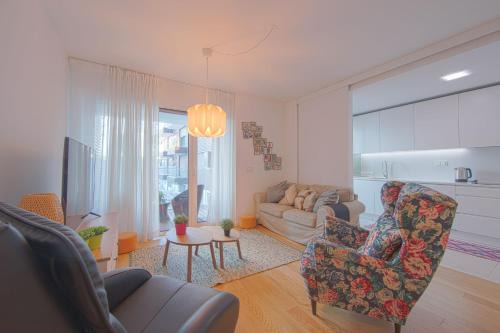 Benfica Prime Terrace II by Homing