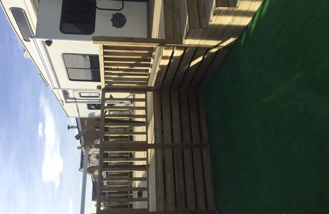 Benidorm Superior Fifth Wheel Caravan for holiday rentals. Bargain