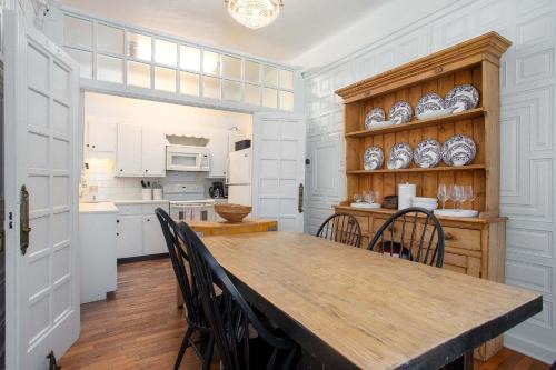 Berkshire Vacation Rentals 1900s Factory Turned Modern Berkshires Retreat