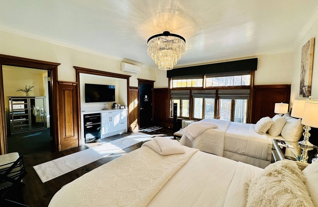 Bespoke Inn Flagstaff