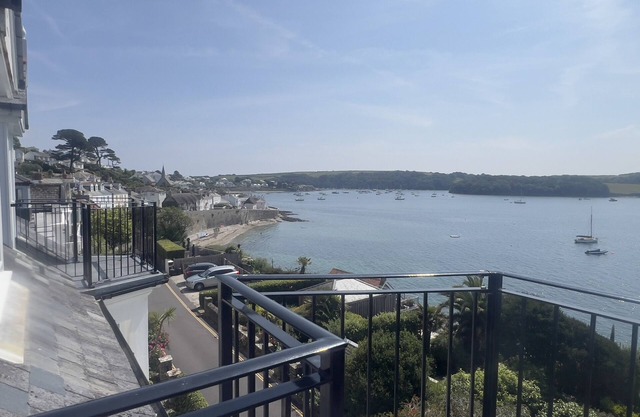 Bessborough Green, St Mawes lovely estuary views