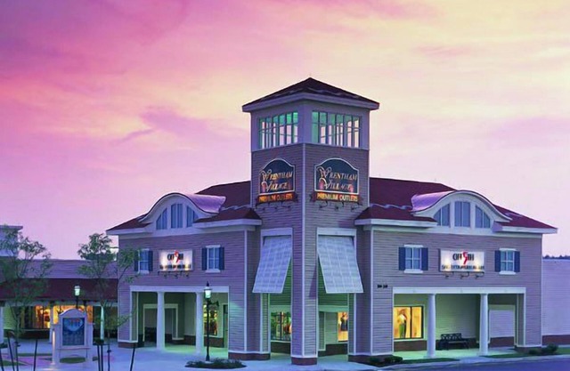 Best for Unwinding! Free Bfast, 4 Relaxing Units, Minutes From Patriot Place!