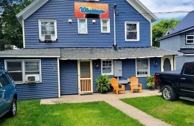 BEST LOCATION IN SYLVAN BEACH! "WHITE CAPS" BEACH HOUSE