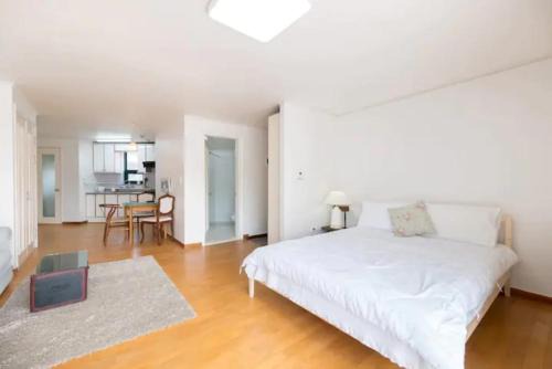 Best Location Spacious The SOHO 202