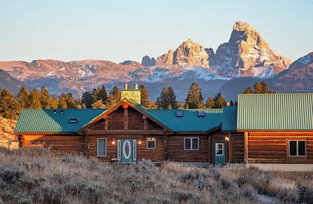 BEST Teton Views: The Ultimate Log Cabin Retreat