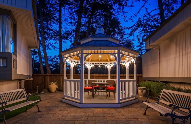 Best Western The Inn & Suites Pacific Grove