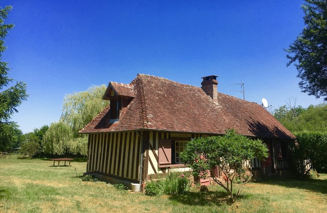 Between countryside and sea, charming half-timbered house, Normandy (14140)