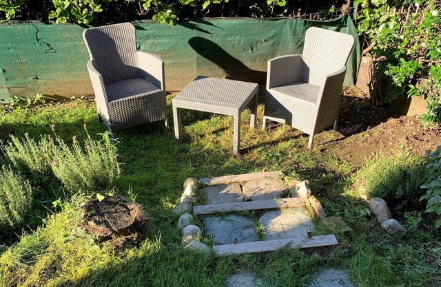 Between Nature And City - Apartment With Garden