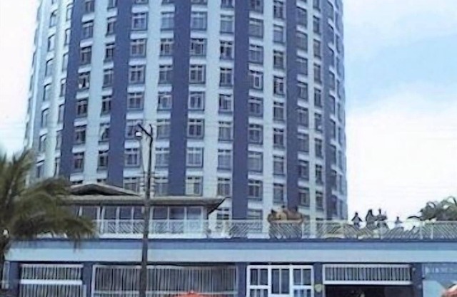 Beware of the sea! See the prices at the end of the announcement !