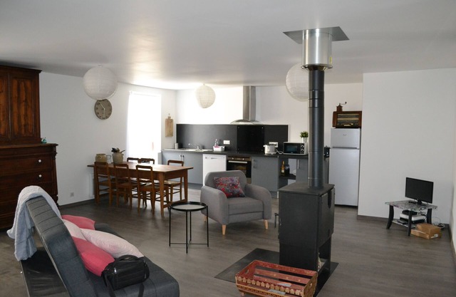 Bielle, apartment with garden and garage