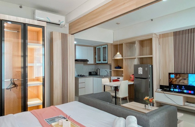 Big And Comfy Studio At Vasanta Innopark Apartment