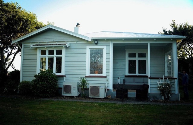 Big Fully Equipped 3BR Near Beach & 12 min to Town. Very Quiet. No Neighbours!