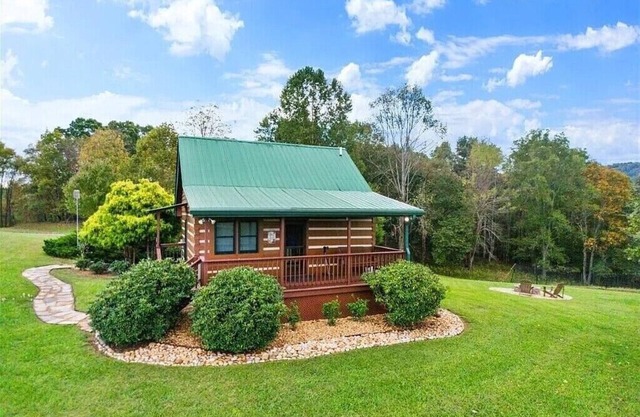 Bilbo Baggins New River Cabin. A charming escape inspired by the Shire.