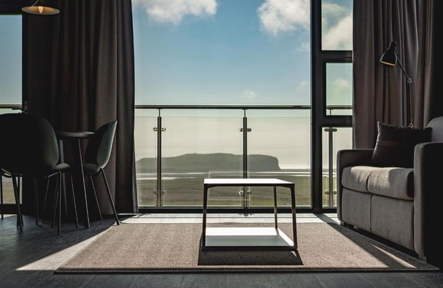 Black Beach Suites