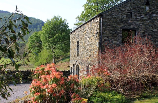 Bleaberry Cottage, open plan studio with stunning fell views