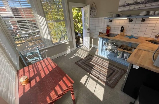 BLETCHER GARDEN LOFT - LANCASTER HISTORIC DISTRICT