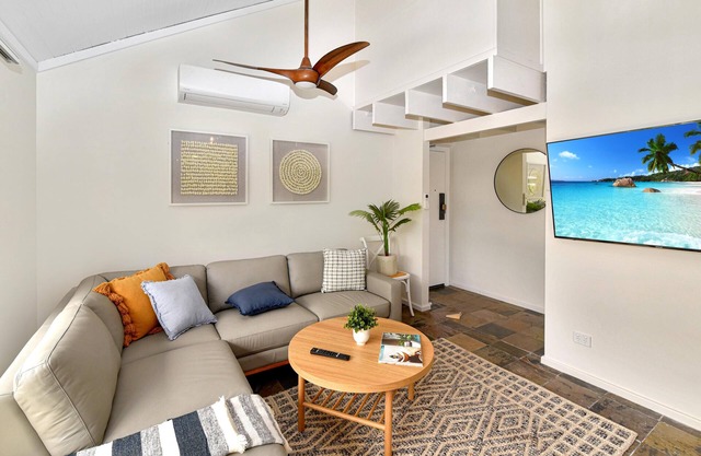 Blissful Silver Sands Retreat ~ Aldinga Beach - A delightful three-bedroom home situated just metres away from the stunning Silver Sands Beach