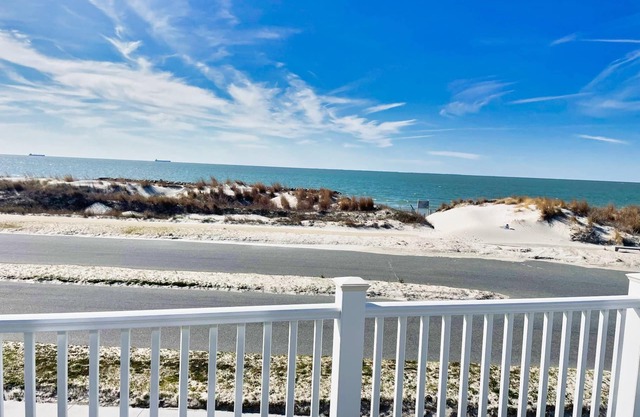Blue Bay - Chesapeake Properties