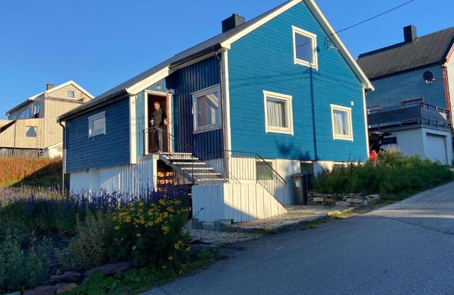 Blue House II at the end of the World