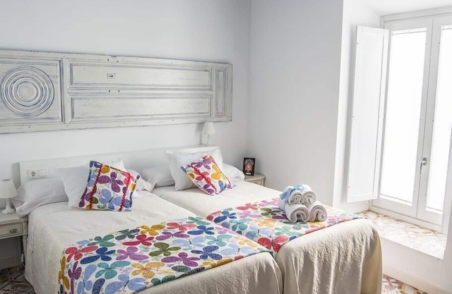 Blue Studio Superior-Ensuite with Shower