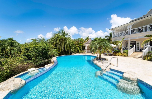 Blue Waters 3BR in St James by Personal Villas - Spectacular Luxurious Stay
