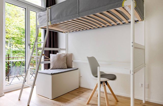 Blueground | Seebach, balcony, nr Zürich Zoo