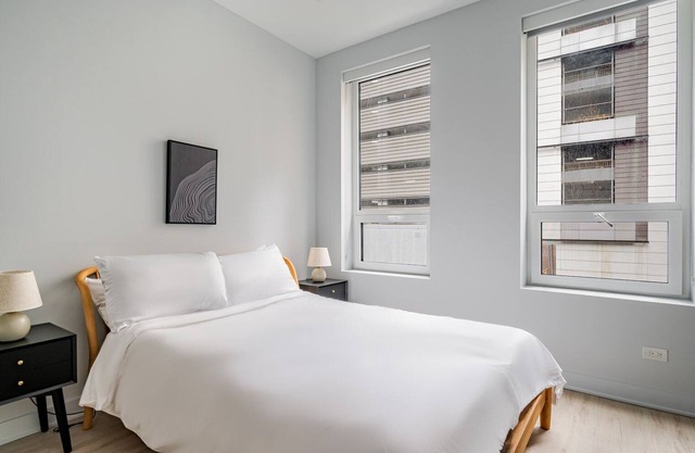 Blueground | The Loop, elevator, nr Willis Tower