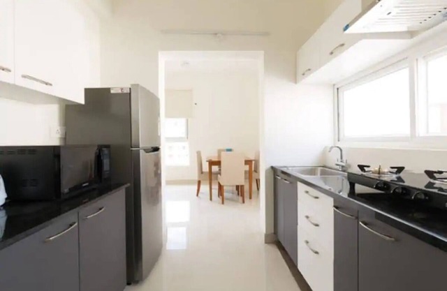 BluO 1BHK Hitech City - Gym, Balcony, Garden Lift