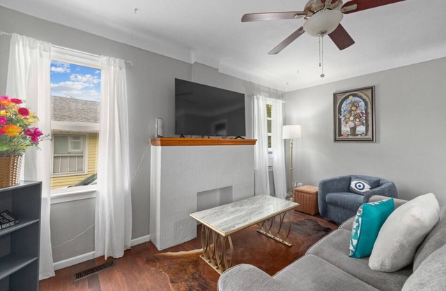 Bo’s Urban Farm House.