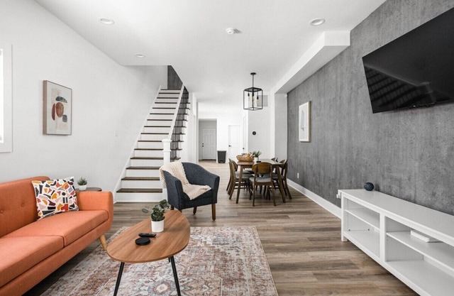 Board Games & Backyard Hangouts | Sleeps 6 + Pets