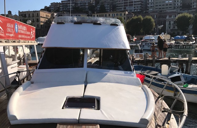 BOAT AND BREAKFAST Mergellina Naples. Boat B&B in the most beautiful gulf in the world