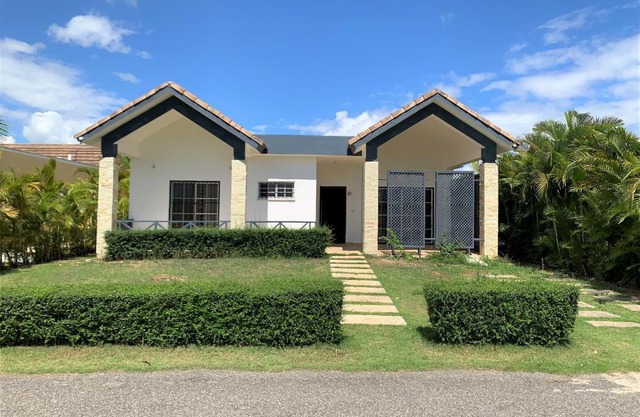 BOCA CHICA BEAUTIFUL HOUSE FOR RENT IN RESIDENCIAL SUEÑO CARIBEÑO