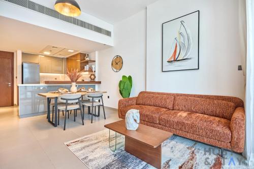 Boho-Chic Comfort - 1BR Haven - Marquis 2020 Arjan