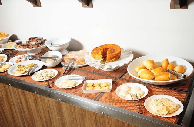 BOMBONATO HOTEL - Fácil Acesso ao Aeroporto e parque de Exposições ABCZ