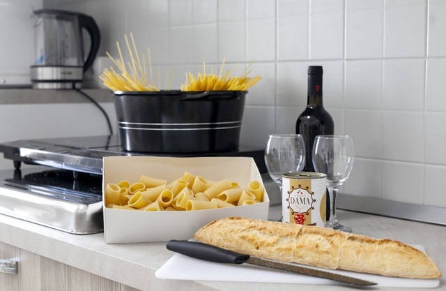 Boscoreale Vanilla Flat x4 FREE PARKING