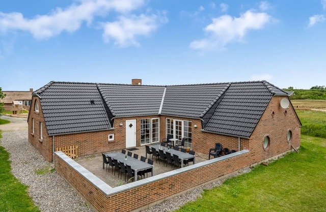 "Botmar" - 1.5km from the sea by Interhome