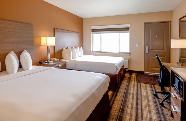 Boulder University Inn