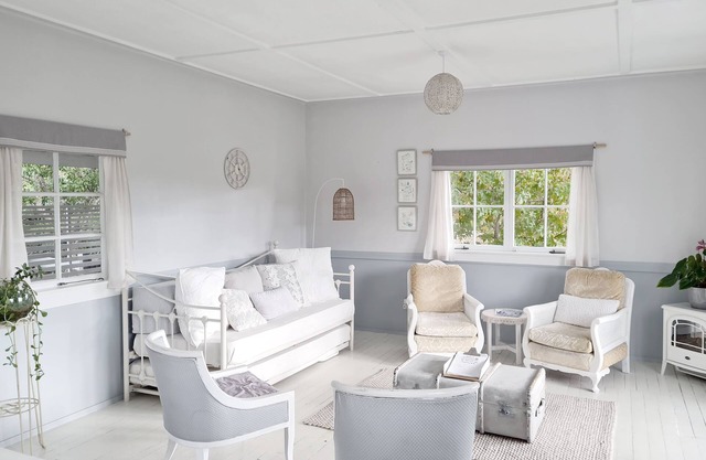Boutique Accommodation at Orchard Cottage - privacy & outdoor baths