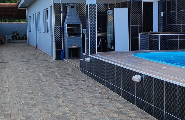 Casa com Piscina em Itanhaém a 10 Minutos da Praia