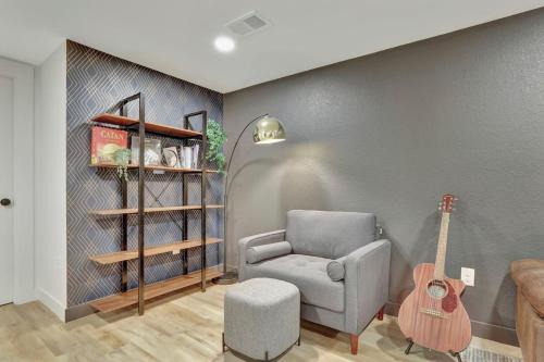 Brand New Arvada Guest Suite Sauna Fire Pit