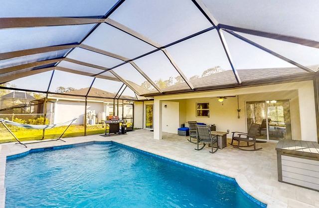 Brand New - Heated Pool, Lanai, Grill, & Firepit