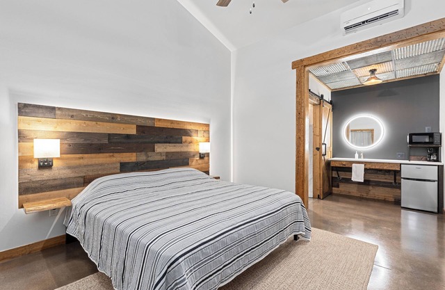 Brand New Motel! Fireplace - Concrete Floors - Live Edge Trim - Vaulted Ceilings