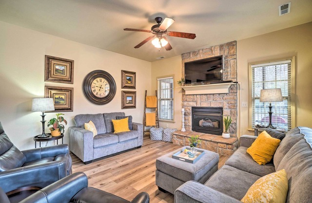 Branson West Villa w/Golf Course View & Pool!